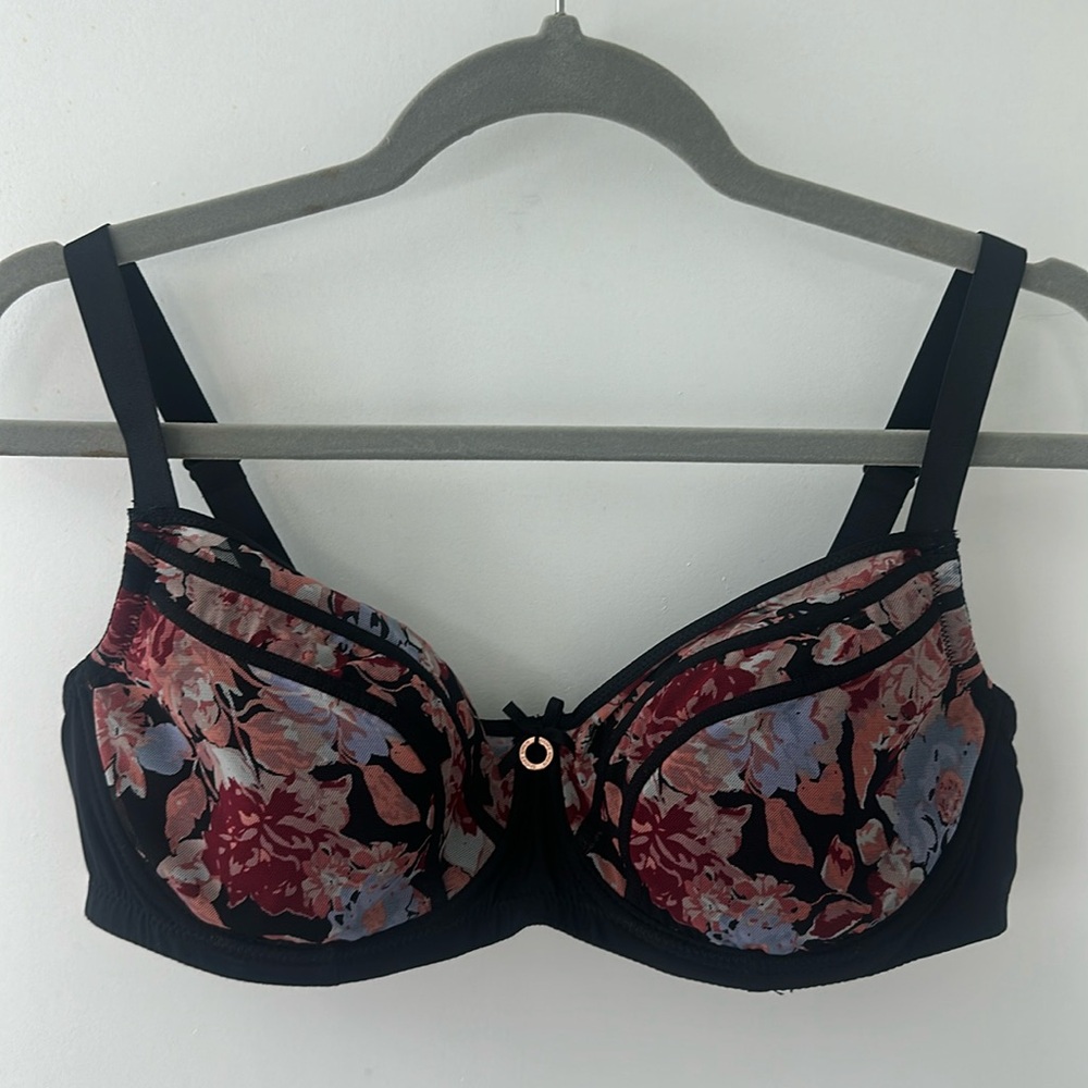 ❌ s o l d ❌ Britney Spears Intimates Bra